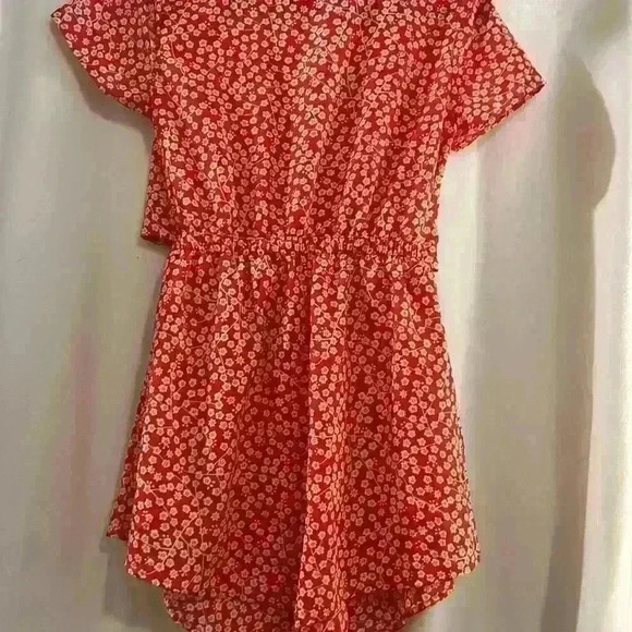 New without tags. Princess Polly Virgo Tie Front Romper. Size 6 - Picture 6 of 6